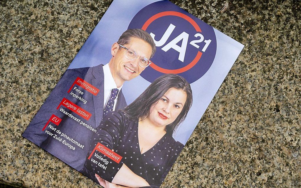 Joost Eerdmans en Annabel Nanninga op een flyer. beeld ANP, EVERT ELZINGA