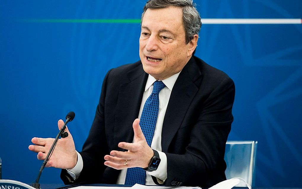 Premier Mario Draghi van Italië. beeld EPA, Roberto Monaldo