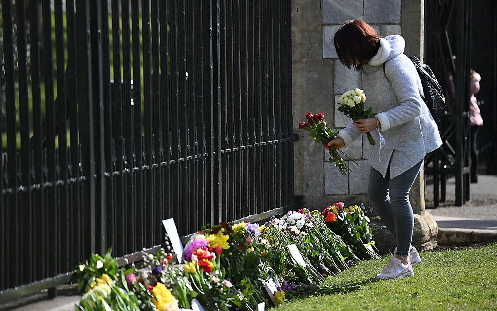 Bloemen bij Windsor Castle. beeld AFP, DANIEL LEAL-OLIVAS