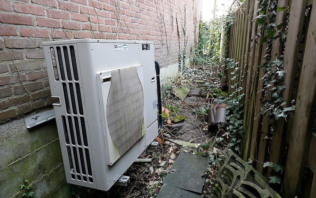 Een warmtepomp gebruikt de warmte of koelte van de aarde om temperatuur van bebouwing te reguleren. beeld ANP