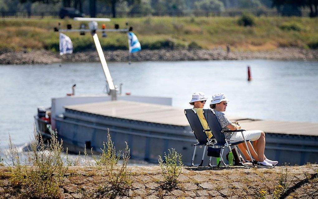 De rivier de IJssel bij De Steeg. beeld ANP, Robin van Lonkhuijsen