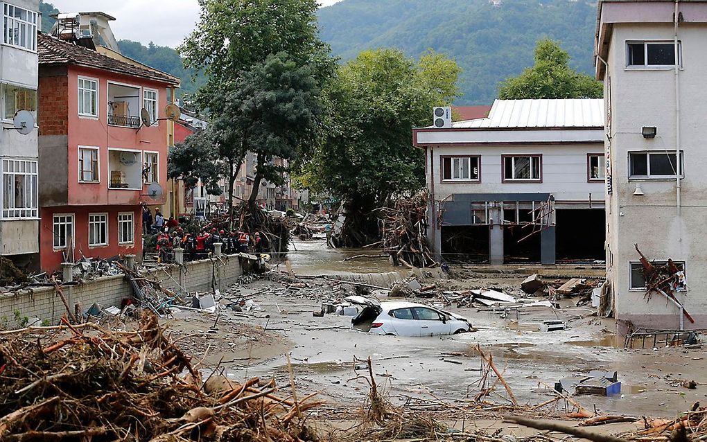 Overstromingen in Kastamonu. beeld IHH / AFP