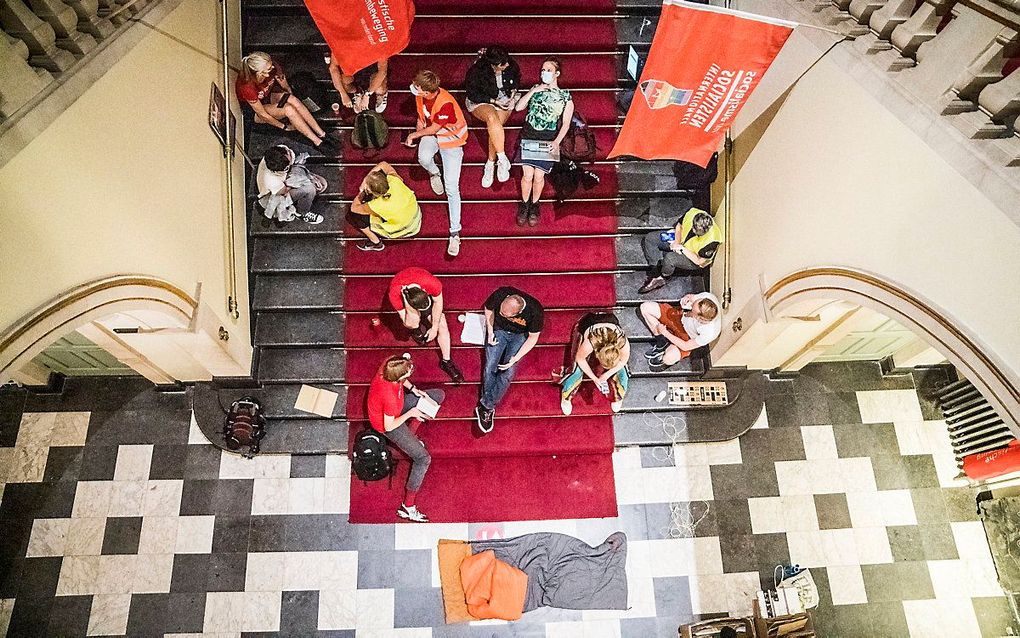 Een groep studenten heeft het Academiegebouw in Groningen bezet wegens de woningcrisis. beeld ANP, SIESE VEENSTRA