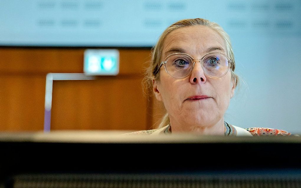 D66-leider Sigrid Kaag voorafgaand aan de rechtszaak waarbij een man terechtstaat die ervan wordt verdacht haar (en demissionair minister Hugo de Jonge) met de dood te hebben bedreigd. Kaag wilde gebruikmaken van haar spreekrecht. beeld ANP, Robin van Lonkhuijsen