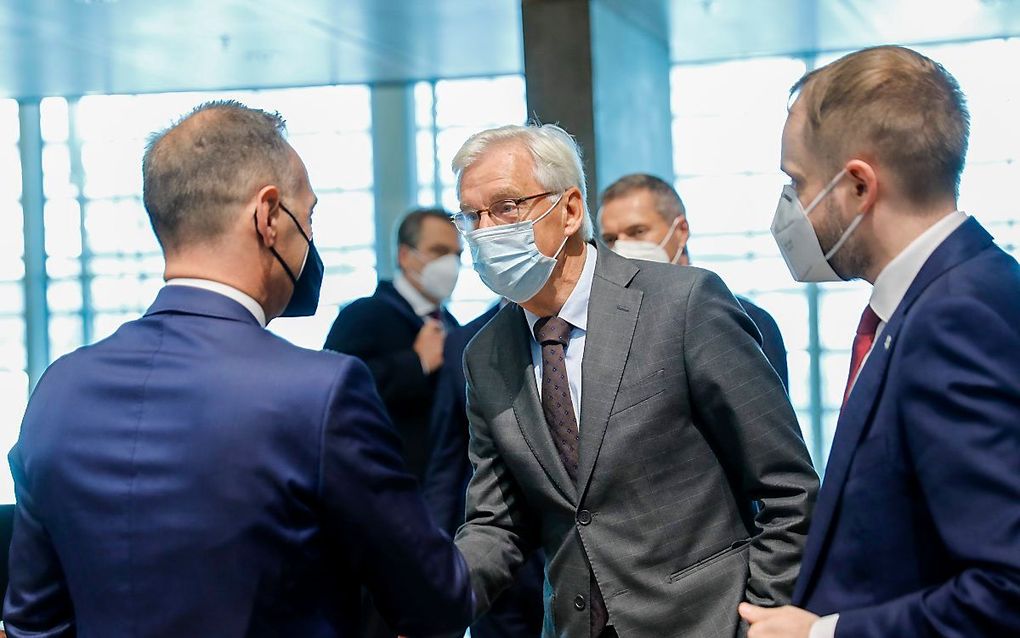 Minister Knapen, maandag in Luxemburg. beeld EPA, Julien Warnand