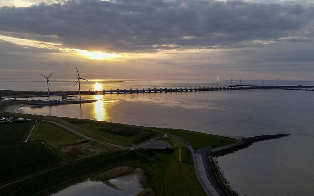 De Oosterscheldekering. beeld EPA, Olivier Hoslet