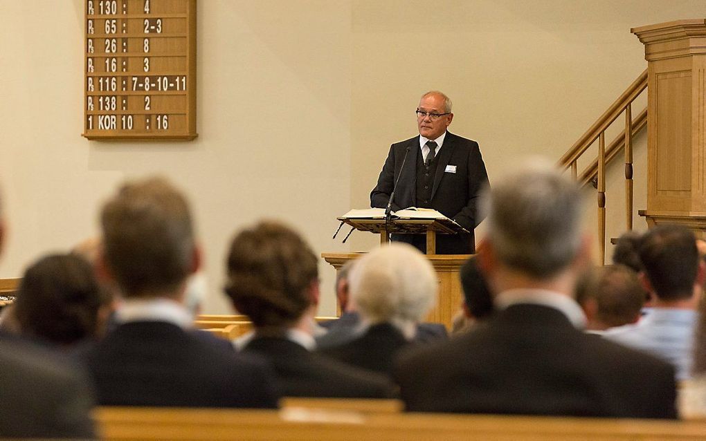 De mannenbond van de Hersteld Hervormde Kerk hield zaterdag een toogdag in het kerkgebouw van de hersteld hervormde gemeente te Lunteren. Spreker was onder anderen ds. J. L. Schreuders (archieffoto). beeld André Dorst