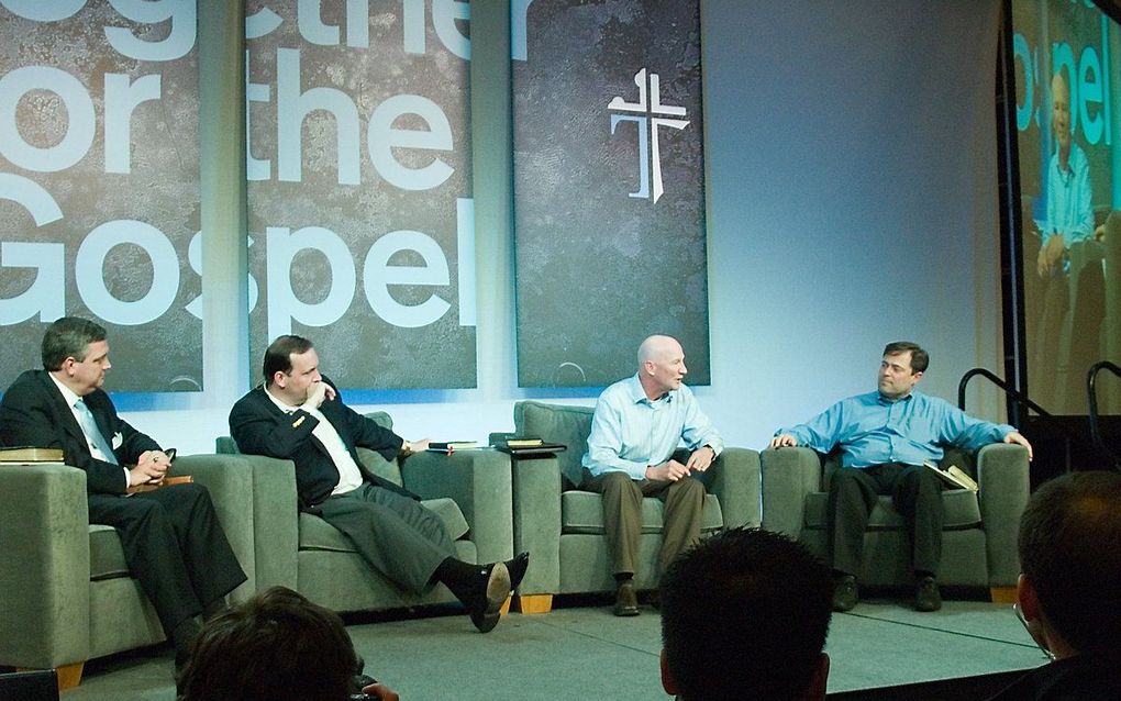 Een panel-discussie van Together for the Gospel in 2006. beeld Wikimedia, James Thompson