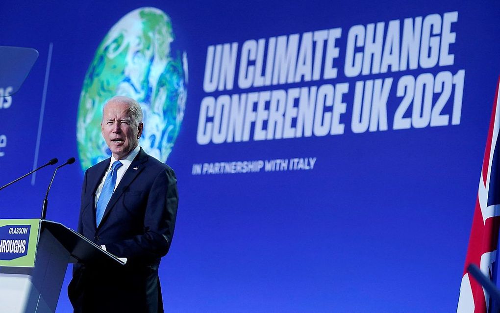 De Amerikaanse president Joe Biden spreekt op de klimaattop in Glasgow, Schotland. beeld AFP, Evan Vucci