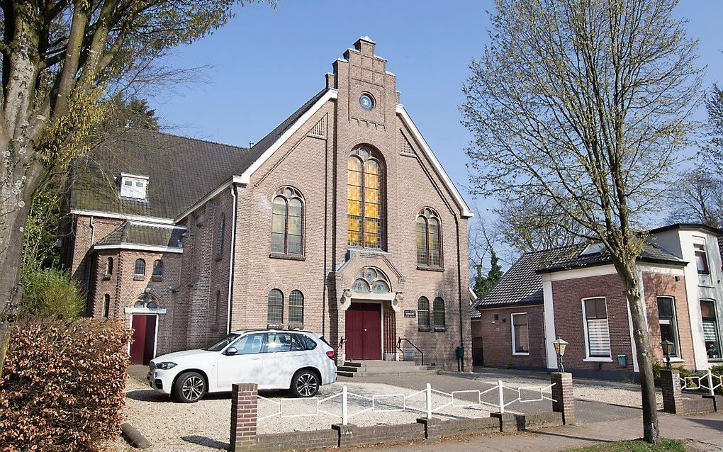 Barnabaskerk in Apeldoorn waar ds. B. A. T. Witzier aan verbonden is. beeld RD, Anton Dommerholt