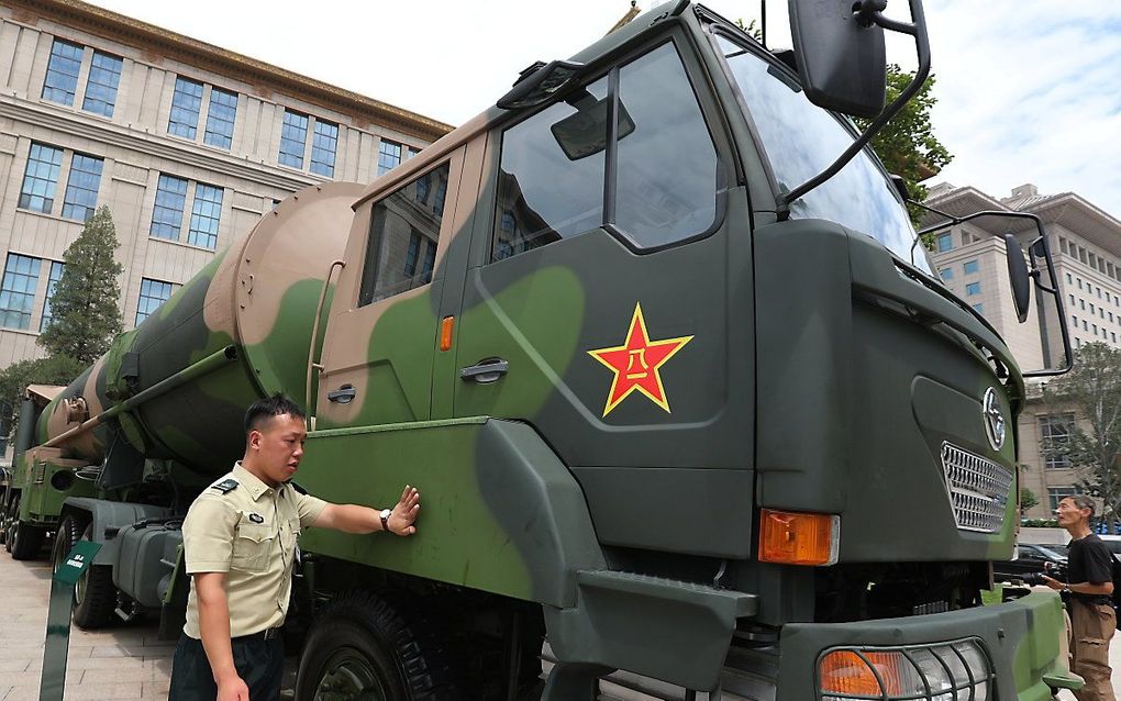 Een Chinese vrachtwagen met een kernwapen in 2017. beeld EPA, Wu Hong