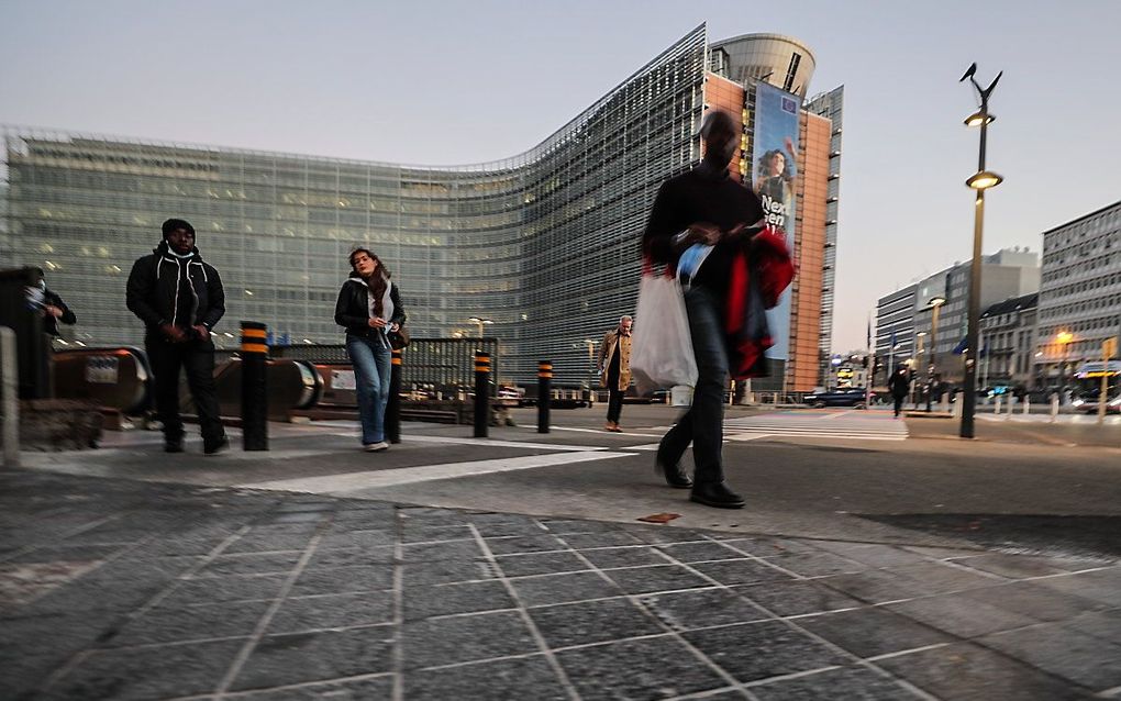 Het hoofdgebouw van de Europese Commissie in Brussel. beeld EPA, Olivier Hoslet