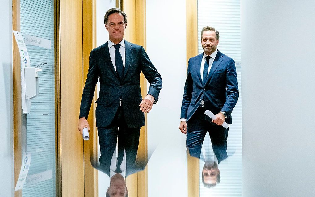 Rutte en De Jonge na de persconferentie. beeld ANP, Bart Maat