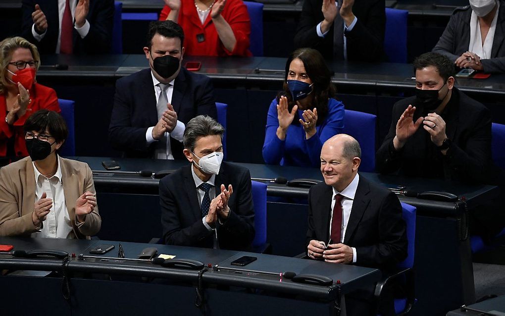 De sociaaldemocraat Olaf Scholz (R). beeld AFP, Ina Fassbender