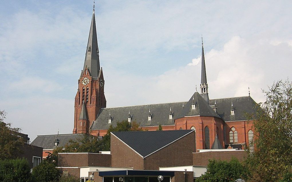 De Sint-Willibrorduskerk in Wassenaar. beeld Wikimedia