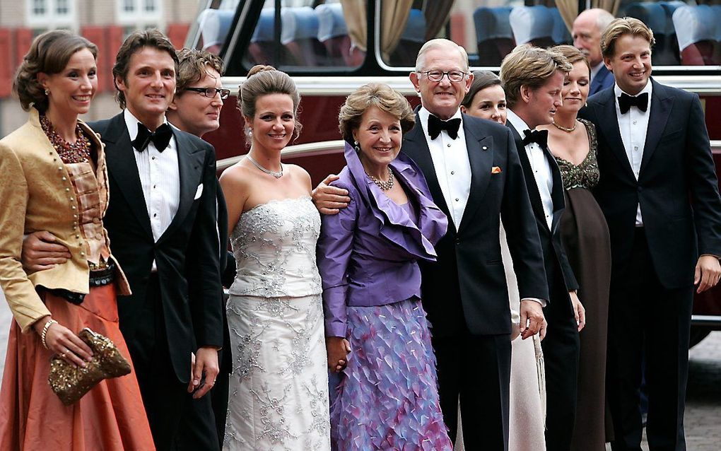 Het gezin van prinses Margriet en Mr. Pieter van Vollenhoven bij de verjaarsontvangst van hun neef, de Prins van Oranje op Paleis het Loo. beeld RD, Sjaak Verboom