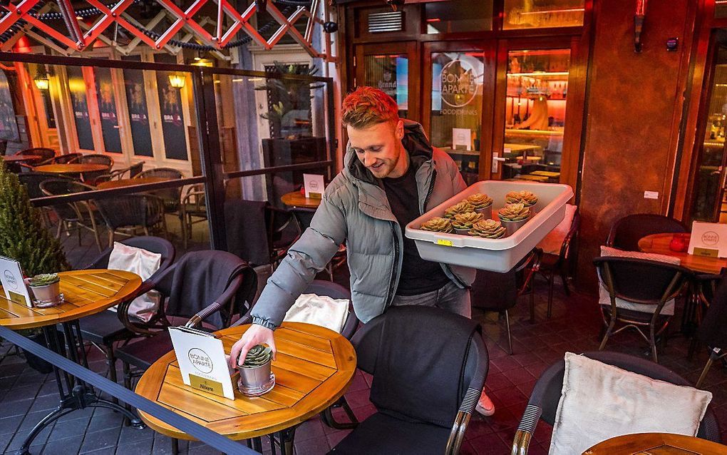 Horecazaken dreigen dat ze ondanks de maatregelen open gaan. beeld ANP, Marcel van Hoorn