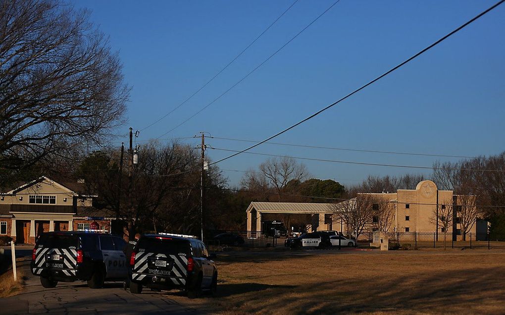 Politie bij de synagoge in Texas. beeld AFP, Andy JACOBSOHN