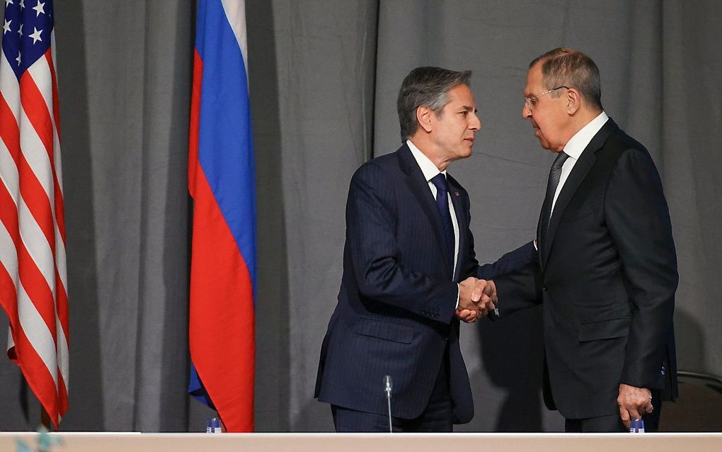 Blinken (l.) en Lavrov. beeld EPA