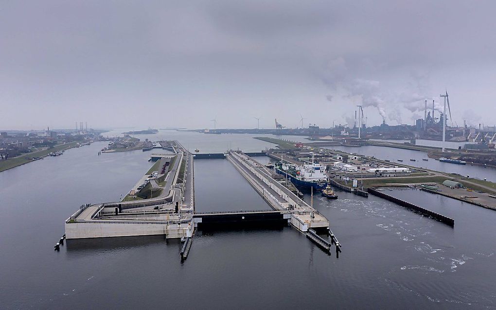 De Zeesluis IJmuiden. beeld ANP, Robin van Lonkhuijsen