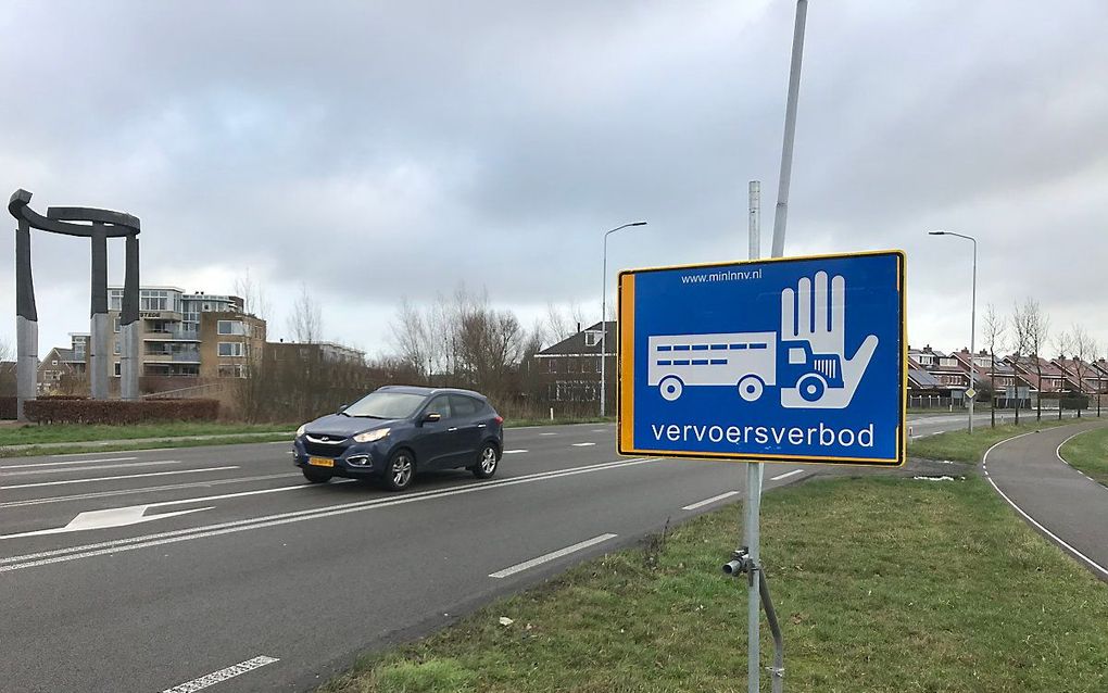 Bord vervoersverbod nabij de A30 in Barneveld. beeld RD