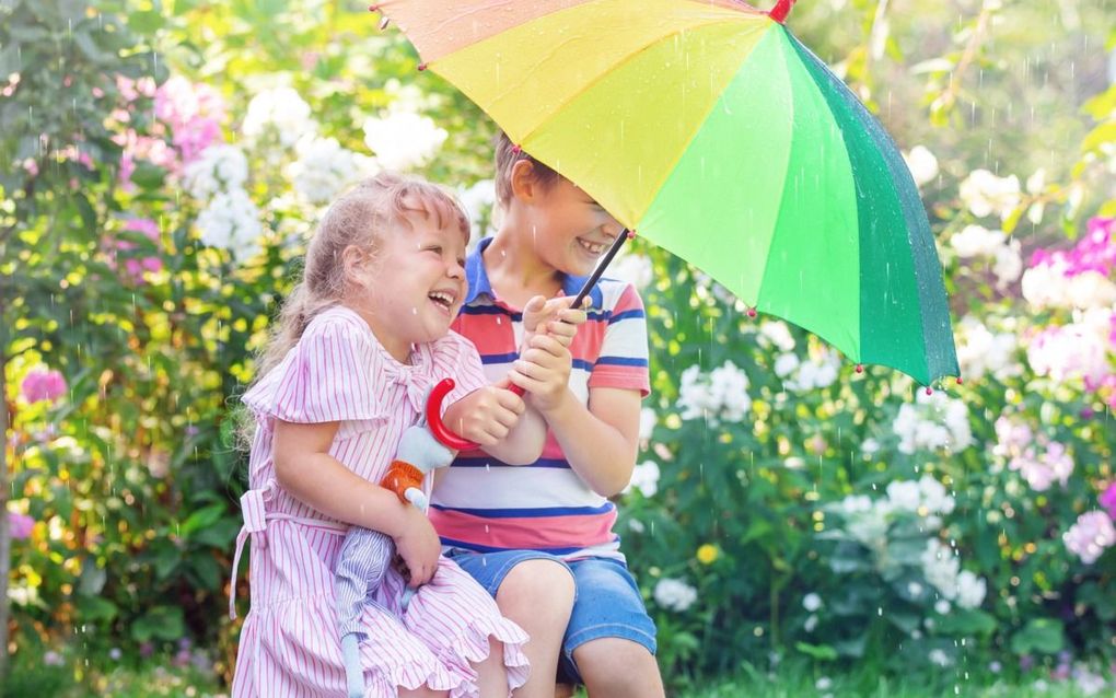 Jongens en meisjes weten vaak totaal niet hoe de ander emotioneel in elkaar zit. Respect voor de ander begint met elkaar begrijpen. beeld iStock