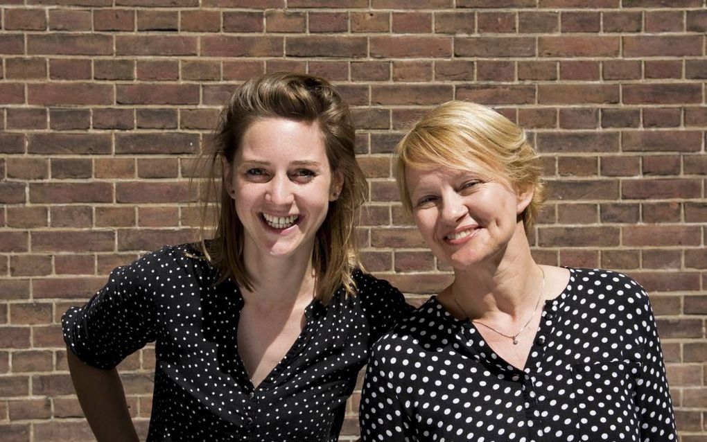 Promovendi Renske Bouwer (links) en Monica Koster. beeld Marloes Herijgers