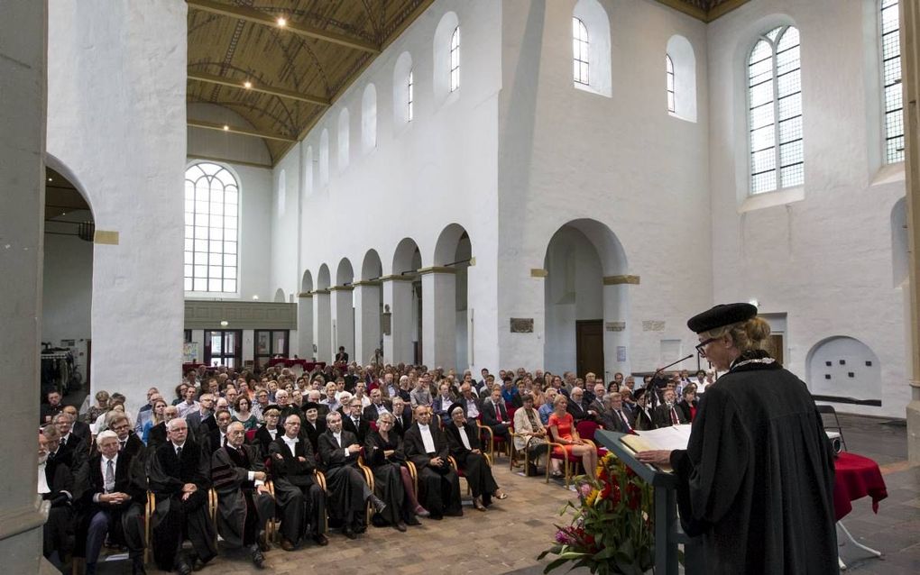 Prof. dr. Mechteld Jansen voert het woord tijdens de opening van het academisch jaar van de PThU in de Janskerk te Utrecht. beeld RD, Anton Dommerholt