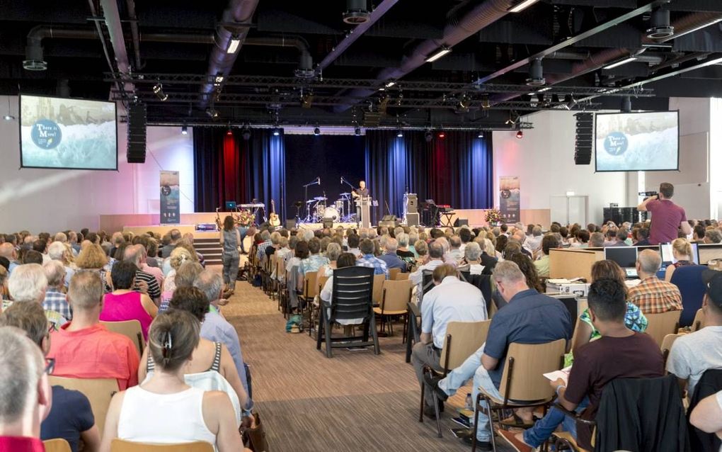 Ruim 600 predikanten en voorgangers uit verschillende kerken in Nederland bezochten donderdag in kerkgebouw De Schuilplaats in Ede de leiderschapsconferentie ”There is more”. beeld Sjaak Verboom