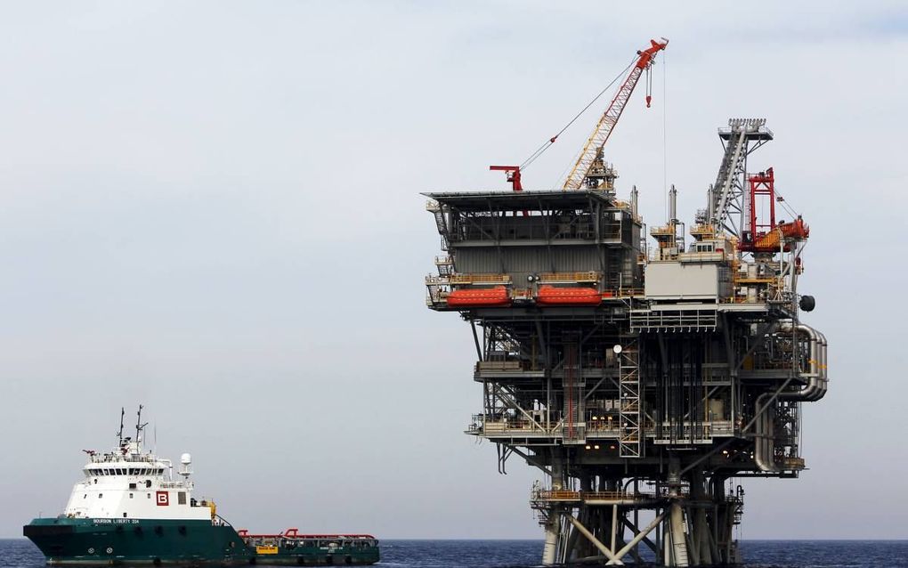 ASDOD. Israël beschikt in diverse velden in de Middellandse Zee over honderden miljarden kubieke meters winbaar aardgas. Foto: een boorplatform ten westen van de havenstad Asdod. beeld Reuters, Amir Cohen