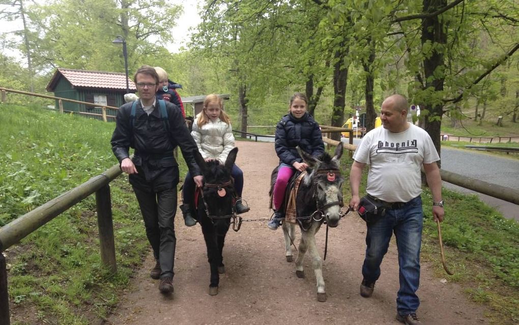 Een deel van de beklimming van de Wartburg kunnen kinderen per ezel afleggen. beeld RD