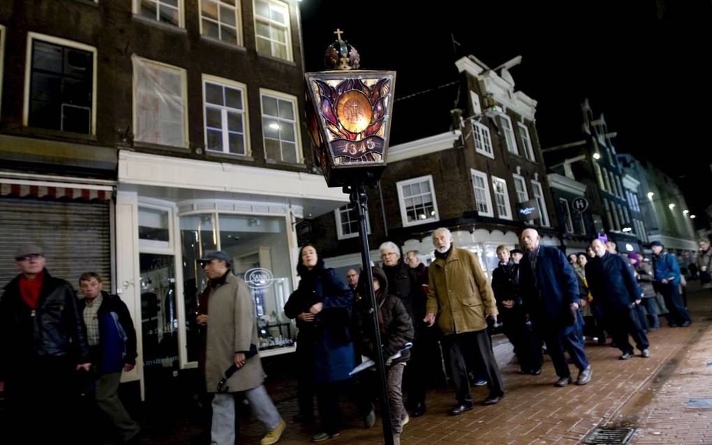 De Stille Omgang door de binnenstad van Amsterdam in 2010. beeld ANP, Evert Elzinga