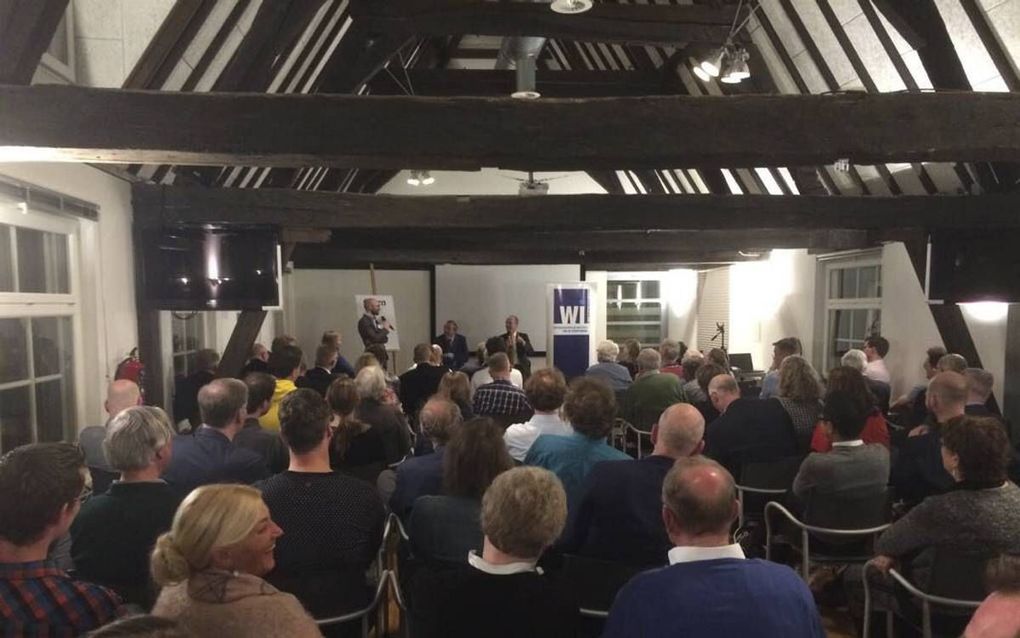 Het uitslagendebat van de ChristenUnie in Amersfoort trok vrijdag ruim honderd belangstellenden. beeld RD