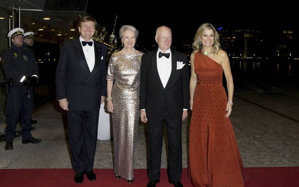 Prins Richard zu Sayn-Wittgenstein-Berleburg en zijn vrouw, prinses Benedikte van Denemarken, waren gasten van koning Willem-Alexander en koningin Máxima toen die in 2015 tijdens hun staatsbezoek aan Denemarken een feestelijke avond organiseerden. beeld