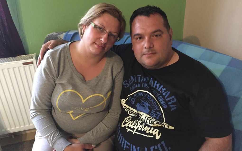 Voorganger Aleksandar Subotin met zijn vrouw Daniela. beeld Marie Verheij