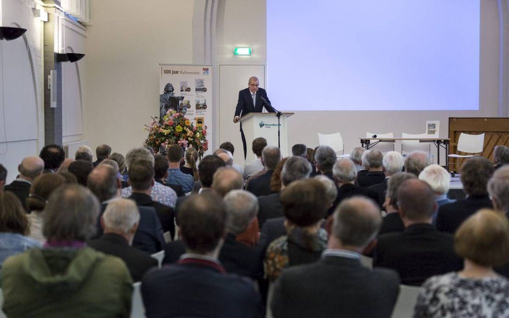 Boekpresentatie van ”Reformatie vandaag" van dr. K. van der Zwaag. beeld André Dorst