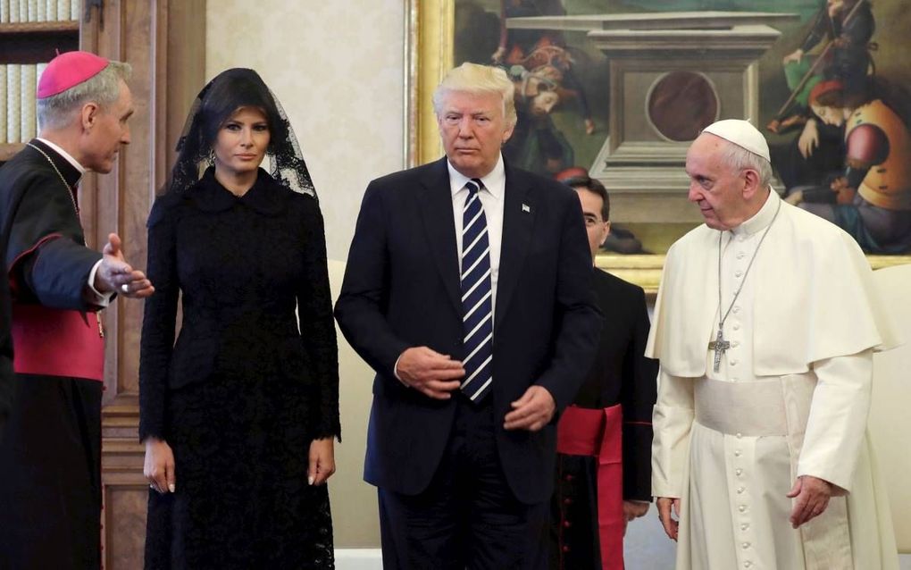 Paus Franciscus ontving vanmorgen in het Vaticaan de Amerikaanse president Trump en diens vrouw Melania.  beeld AFP, Evan Vucci