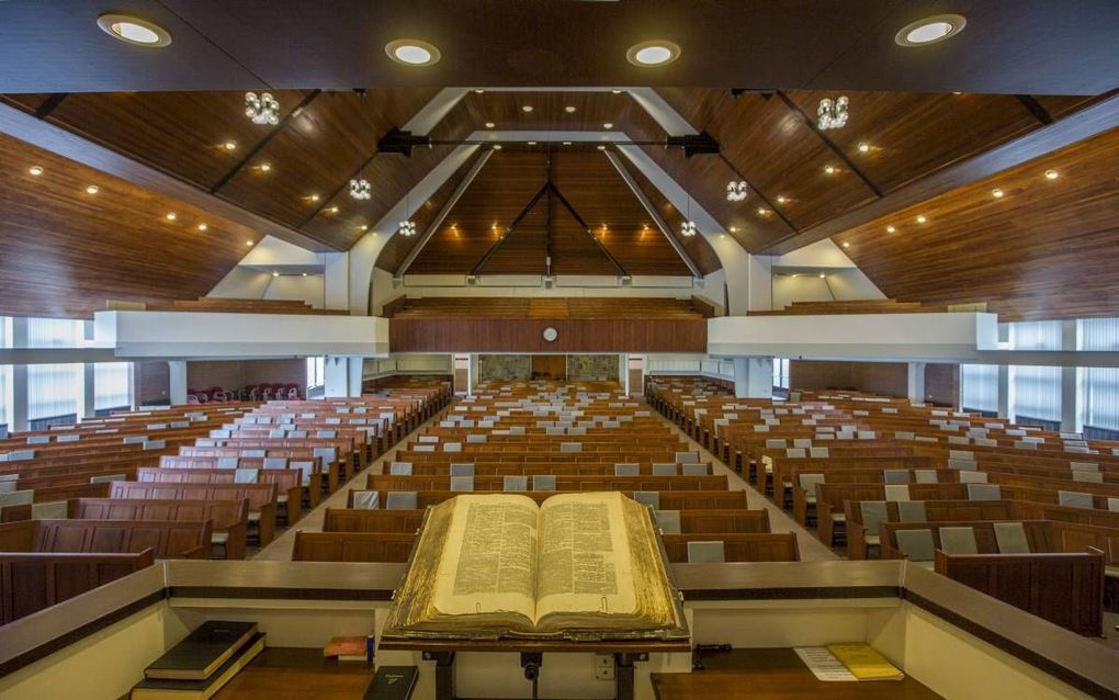 Het kerkgebouw van de gereformeerde gemeente te Moerkapelle is een paar keer uitgebreid en aangepast vanwege de groei. beeld Martin Droog