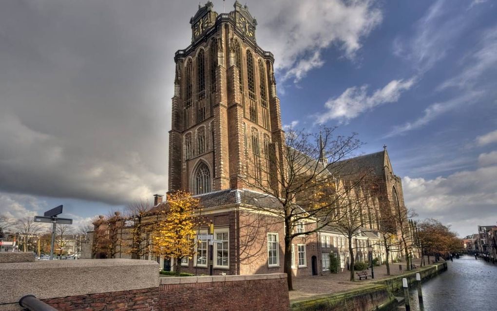„Jongeren hebben een eerlijk boek als ”Katholiek vandaag” nodig om niet te verdrinken in de oceaan van individualiteit, maar plaats te nemen in het schip van de Kerk.” Foto: de Grote Kerk van Dordrecht. beeld iStock