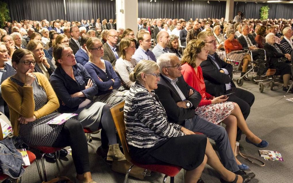 De zendingsdag van de Hersteld Hervormde Kerk, zaterdag in Hoevelaken, trok ongeveer 1200 bezoekers. Thema van de bijeenkomst was: ”Door liefde gedreven”.  beeld RD, Anton Dommerholt