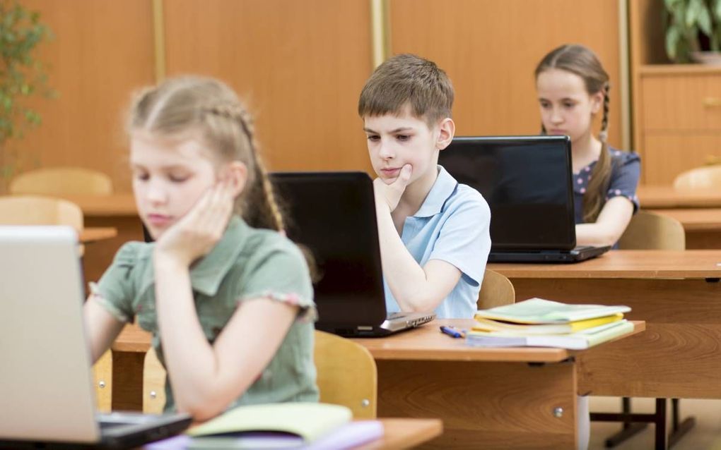 „Het is niet nodig om leerlingen te labelen als hoogbegaafd, als we maar goed kijken welke leerling op welk moment behoefte heeft aan een uitdagender leeraanbod.” beeld iStock