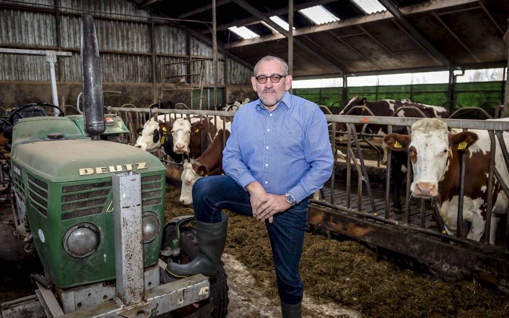 Coach Jan den Boer begeleidt agrariërs niet alleen pastoraal, maar komt ook met praktische adviezen. beeld JKB/Jan Kok