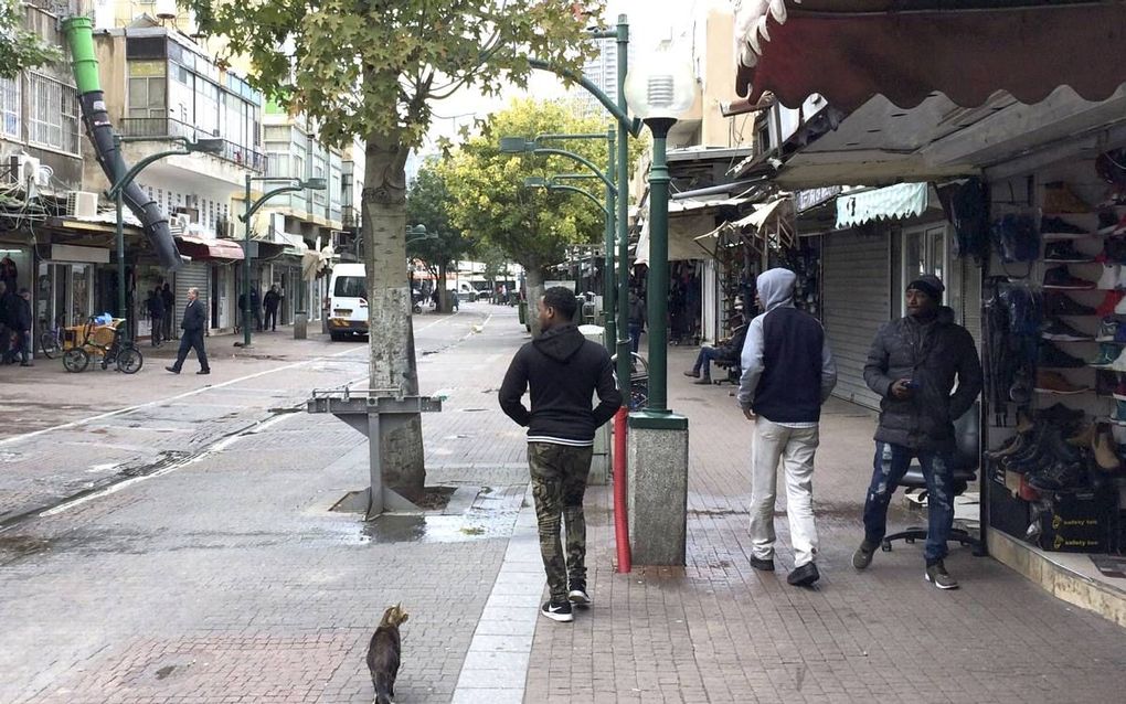 In het zuiden van Tel Aviv veroorzaken Afrikaanse immigranten veel overlast. beeld RD