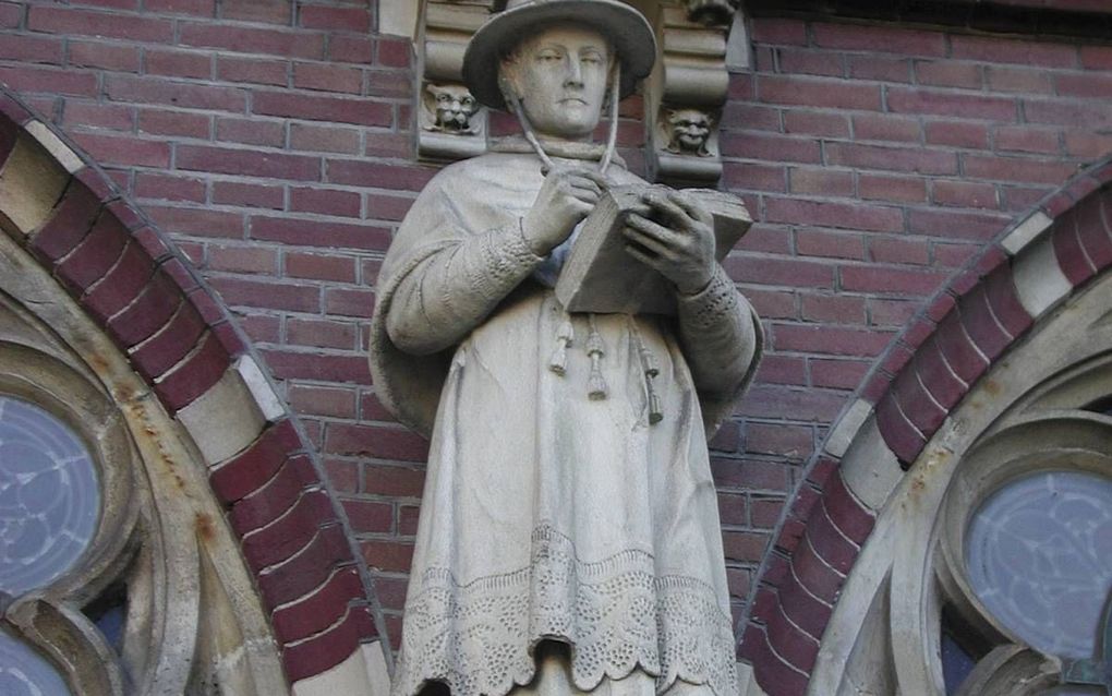 Standbeeld van de middeleeuwse theoloog Bonaventura.  beeld Wikimedia