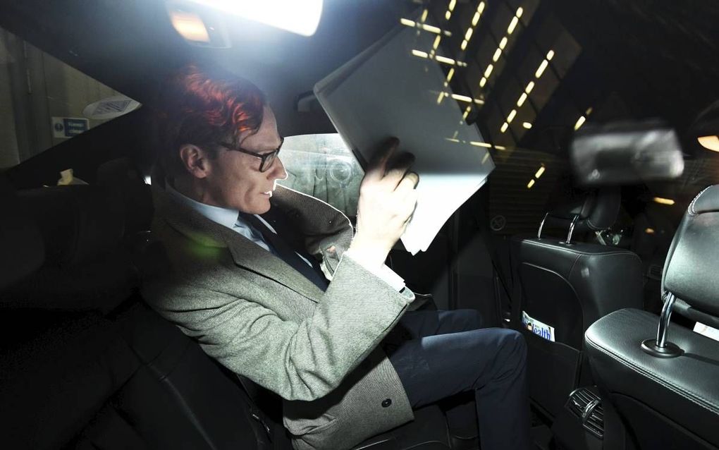 De raad van bestuur van Cambridge Analytica zette topman Alexander Nix dinsdag op non-actief. beeld EPA, Facundo Arrizabalaga