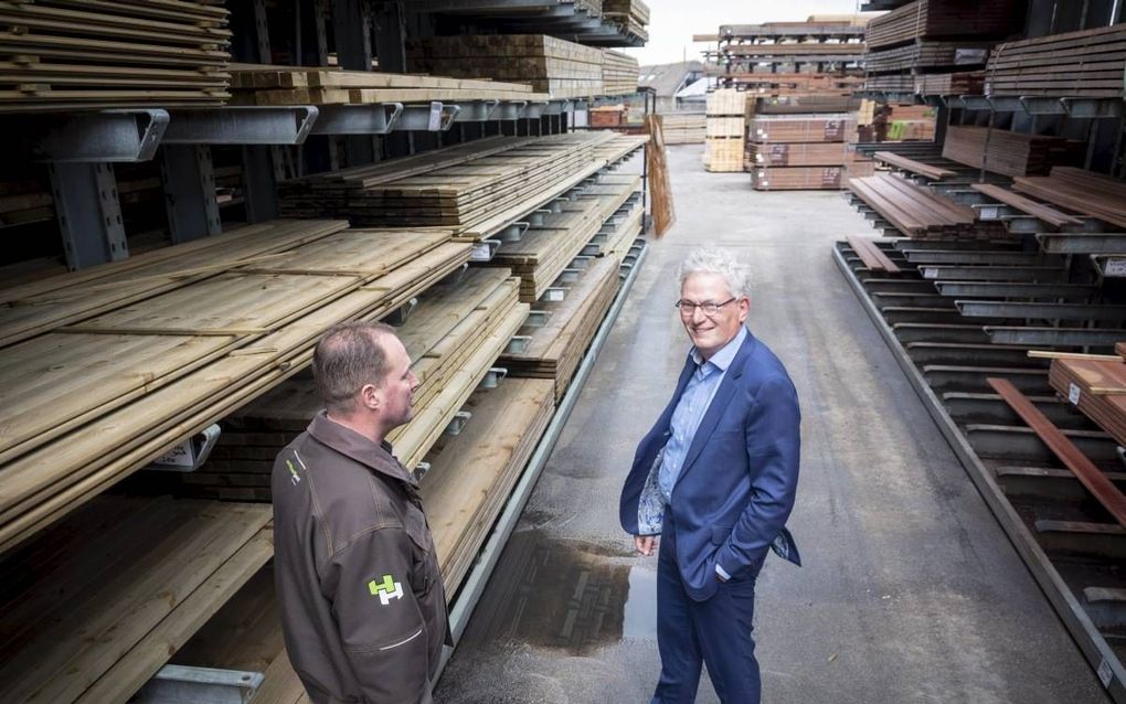 Veiligheidsadviseur Dirk Bok draagt zijn kennis graag over aan anderen. beeld Sjaak Verboom