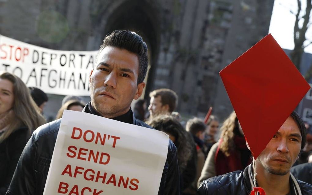 Een demonstratie tegen het uitzetten van asielzoekers naar Afghanistan, eerder dit jaar op het Domplein in Utrecht. beeld ANP, Bas Czerwinski