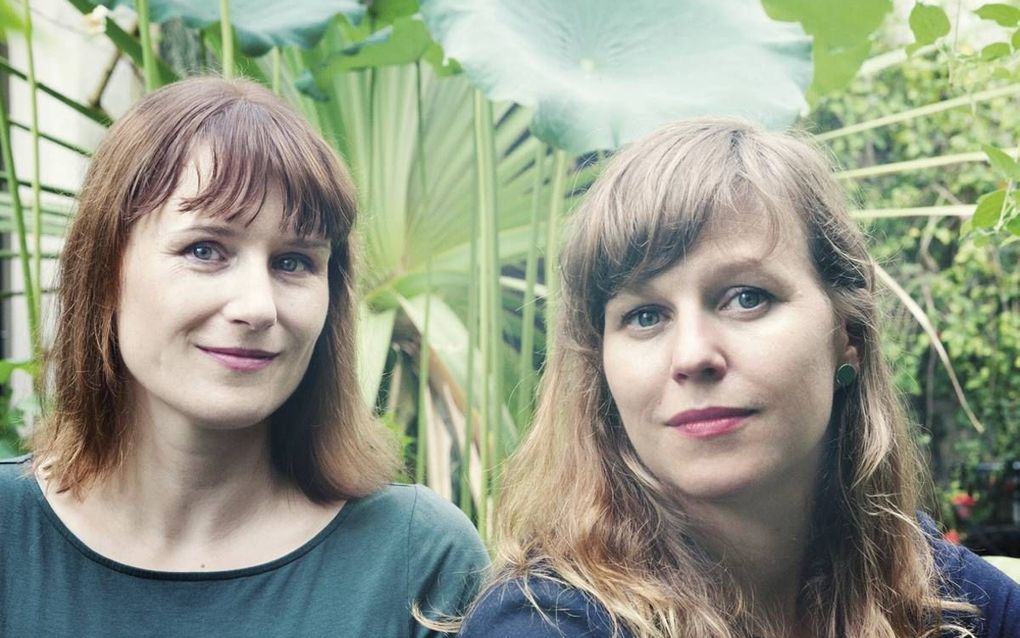 Ylva en Hilde Ostby. beeld uitg. Balans, Anna Julia Granberg