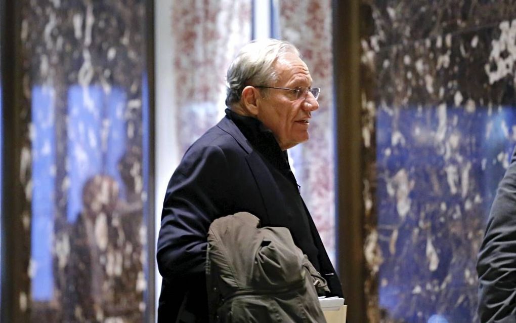 Bob Woodward komt aan bij de Trump Tower in New York voor een gesprek met president Trump, vorig jaar januari. beeld AFP, Kena Betancur