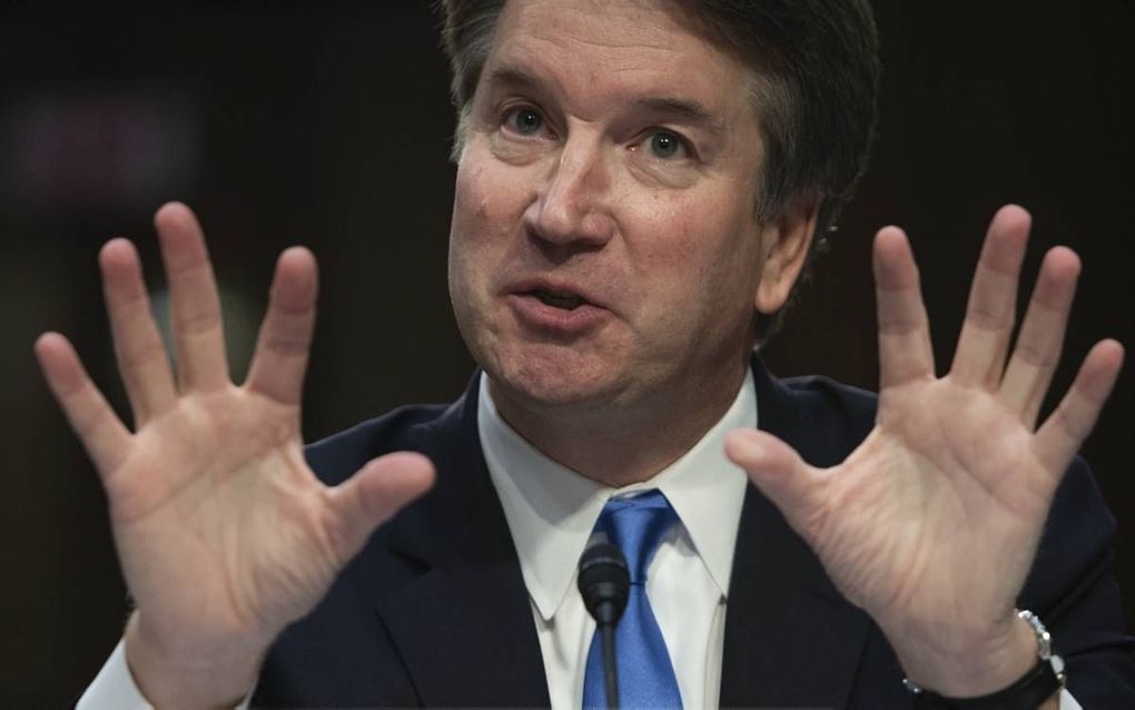 De beoogde Amerikaanse opperrechter Brett Kavanaugh tijdens een hoorzitting van de Senaat in Washington, 5 september. Zijn benoeming is na beschuldigingen van seksueel misbruik onzeker geworden. beeld AFP, Saul Loeb